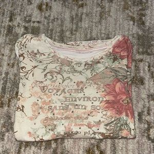 long sleeve floral top 💌